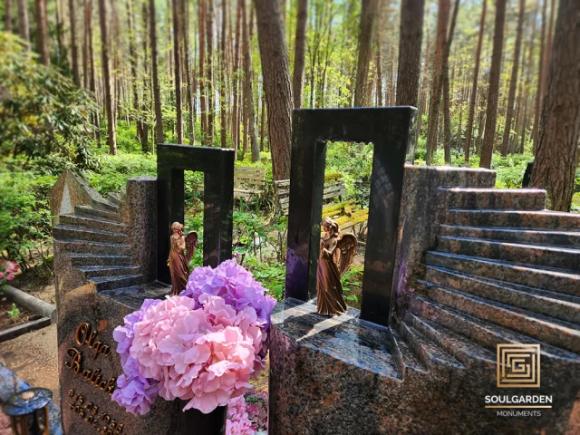 Индивидуально разработанные дизайн-проекты для изготовления надгробных памятников - продуманная и долговечная память